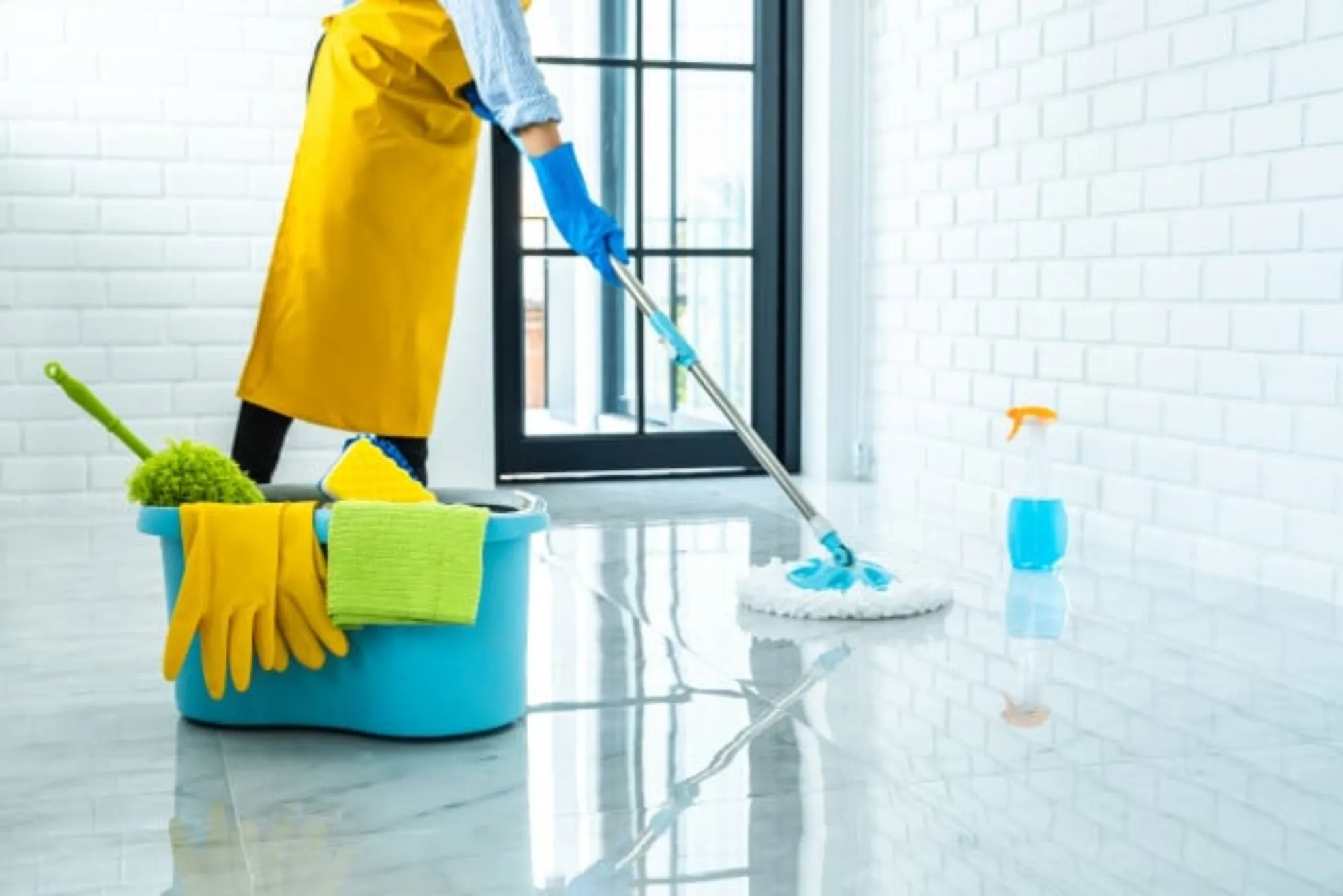 Should You Tip Your Home Cleaning Lady
